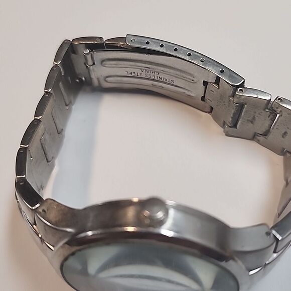 MOSSIMO MENS VINTAGE Blue STAINLESS STEEL WATCH *FOR PARTS* - Picture 5 of 6